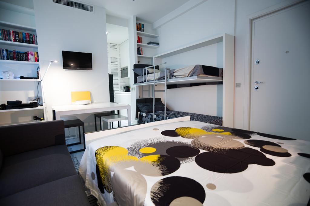 Stylish Mini In The Heart Of Apartment Mailand